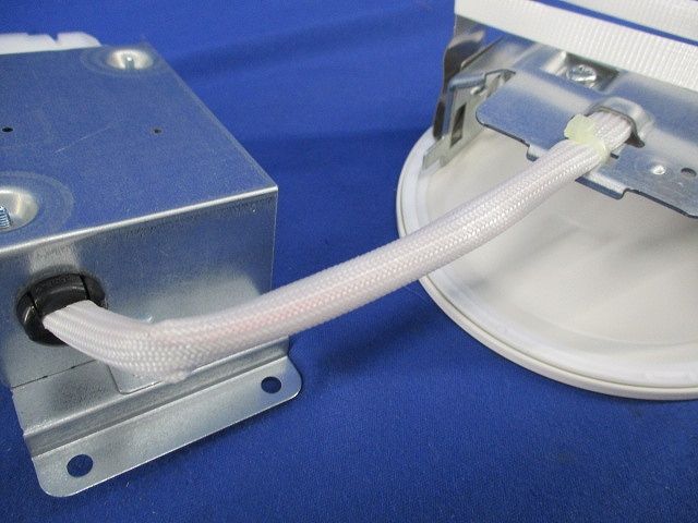 LEDダウンライトφ100(電球色) LGB73142KLE1