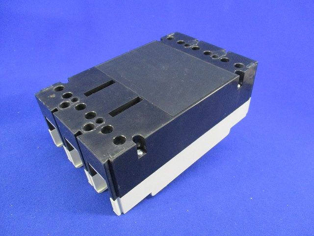 ノントリップスイッチ AC220V 225A 3P(キズ・汚れ有) NSR223-225