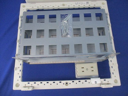 光配線専用情報キャビネット MED3234-11C