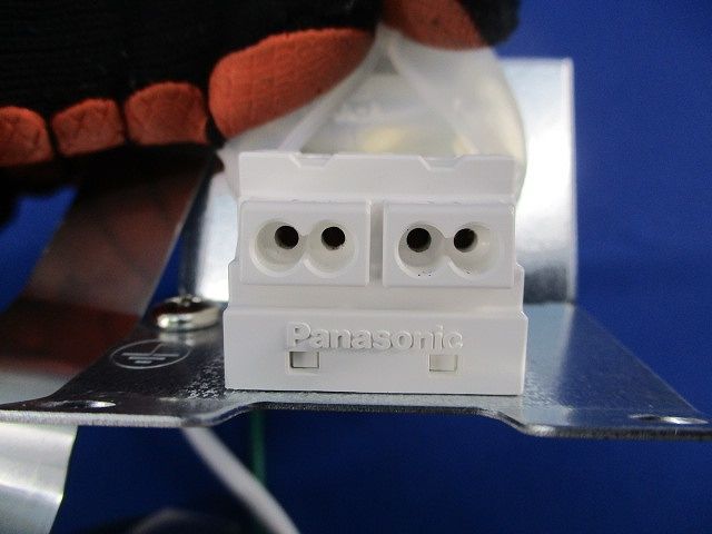 LEDユニバーサルダウンライト (電球色)(汚れ有) DOL-4432YB