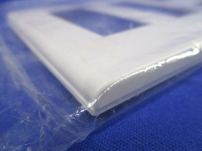 コンセントプレート8コ用(8枚入)(ホワイト) WTF8008