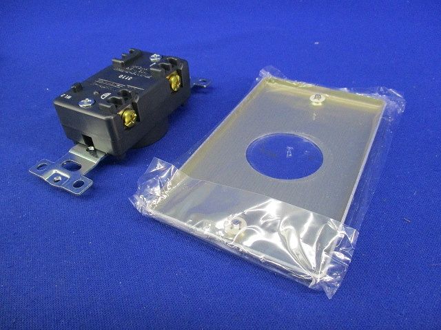 引掛け埋込コンセント・プレートセット(1セット入) 3110+1141A