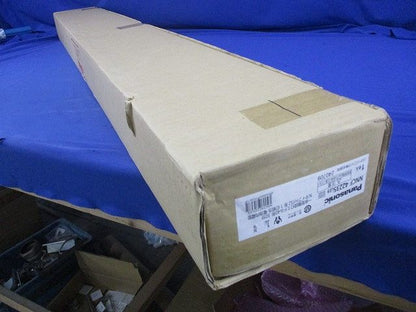 LED非常用ベースライト 一体型階段灯(昼白色)(24年製)(新品未開梱) NNCF42235LE9