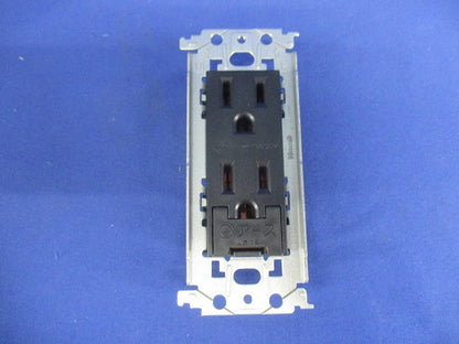埋込アースターミナル付接地ダブルコンセント 金属枠付 マットブラック WTL11323MB