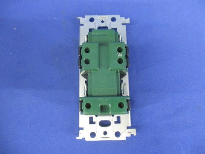 埋込アースターミナル付接地ダブルコンセント 金属枠付 マットブラック WTL11323MB
