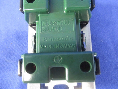 埋込アースターミナル付接地ダブルコンセント 金属枠付 ブラック WTL11323B