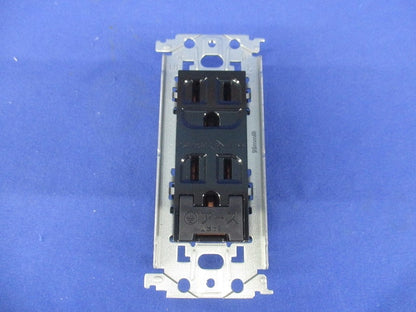 埋込アースターミナル付接地ダブルコンセント 金属枠付 ブラック WTL11323B
