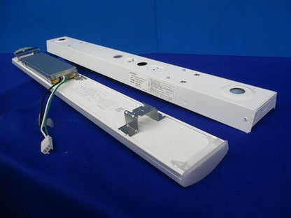 LEDベースライトセット(傷汚れ有) LX3B-TR20+ LX3U170-18L-20