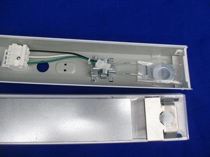 LEDベースライトセット(傷汚れ有) LX3B-TR20+ LX3U170-18L-20