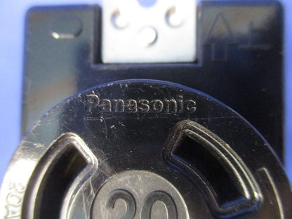 接地2P20A引掛埋込コンセント(5個入)(キズ・汚れ有) WF2520