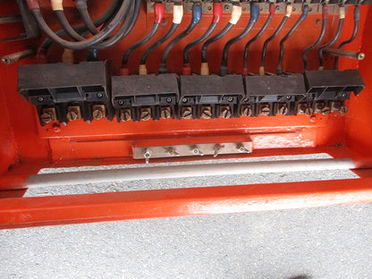 仮設用キャビネット 動力分電盤125A 鉄製 オレンジ(ジャンク品) GB-123EA他