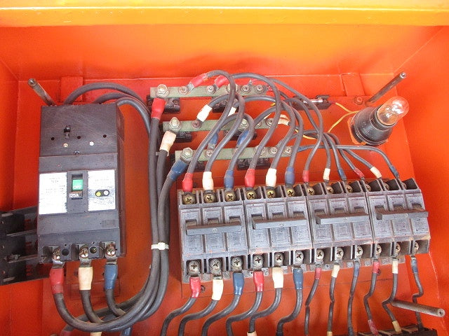 仮設用キャビネット 動力分電盤125A 鉄製 オレンジ(ジャンク品) GB-123EA他