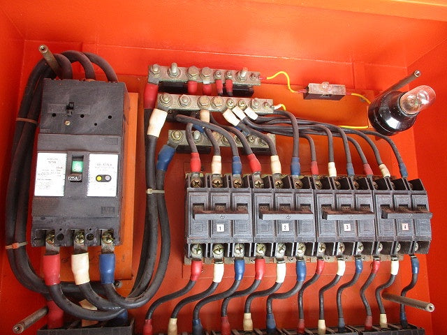 仮設用キャビネット 動力分電盤125A 鉄製 オレンジ(ジャンク品) GB-123EA他