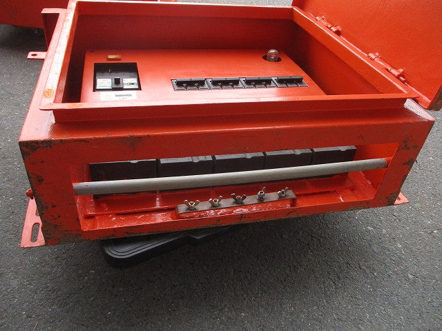 仮設用キャビネット 動力分電盤125A 鉄製 オレンジ(ジャンク品) GB-123EA他