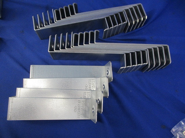 アングル用振れ止め金具(24個入) SD-15RS10