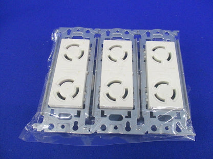 引掛埋込ダブルコンセント(3個入)(ミルキーホワイト)(傷・汚れ有) WF2312