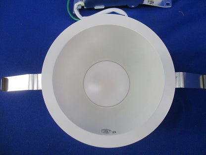 LEDダウンライトφ100(電球色) DDL-8770YW