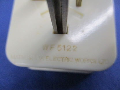 ホーム接地20Aキャップ(5個入)(キズ・汚れ有) National WF5122