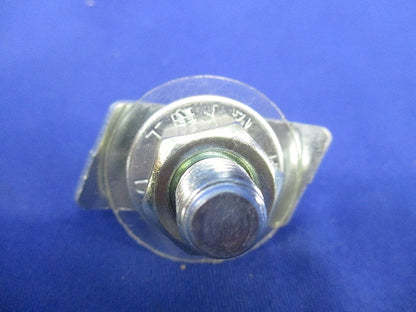 本体下向き器具取付金具(傷・汚れ有)(40個入) DC305B