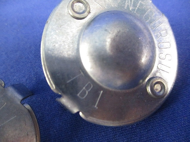 トロフック 型枠用ボックス固定金具(20個入) TB1