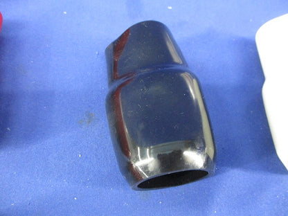 絶縁キャップ(色混在14個入)(赤・黒・白・青) TIC-325