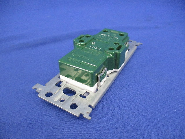 埋込アースターミナル付接地コンセント 金属枠付 マットセラミックホワイト WTL11313MW