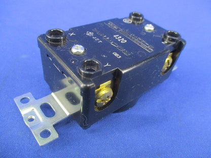 引掛形 埋込コンセント 4320