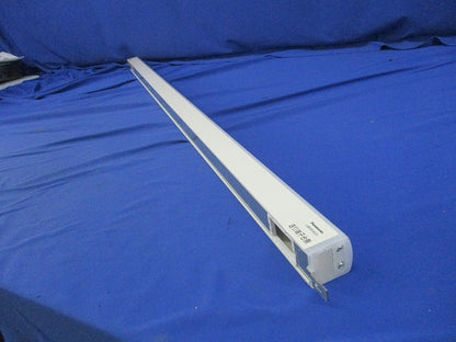 LED建築化照明器具(昼白色)(色あせ・キズ・汚れ有) LGB50036LB1