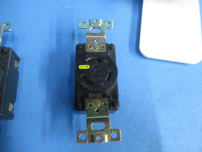 引掛形 埋込コンセントセット(混在2個入) 3210-L5他