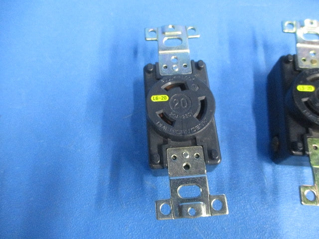 引掛形 埋込コンセントセット(混在2個入) 3210-L5他