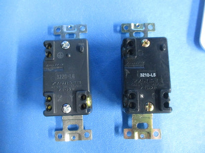 引掛形 埋込コンセントセット(混在2個入) 3210-L5他