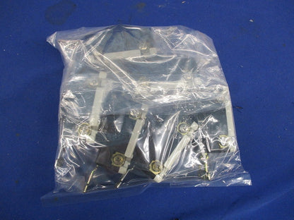 引掛埋込コンセント(6個入)(キズ・汚れ有) National WF2320K