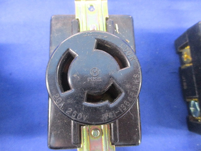 埋込コンセントセット(混在3個入)傷・汚れ有 MU2804他