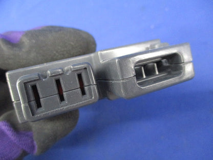 ハーネス用ジョイントボックス(2分岐)(キズ･汚れ有) DC8082