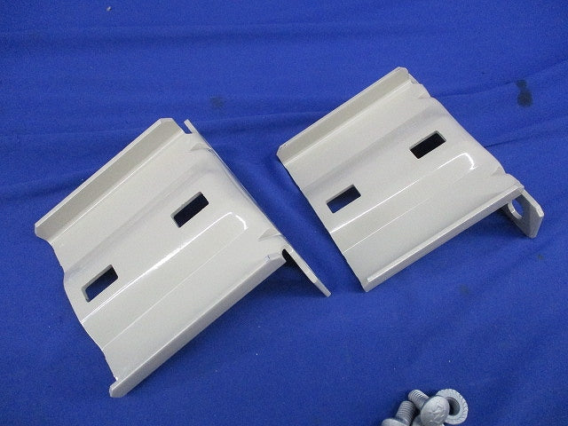 垂直ラック支持金具(1対) QRU1R