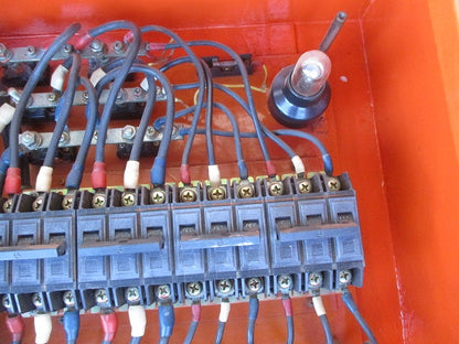 仮設用キャビネット 動力分電盤125A 鉄製 オレンジ(ジャンク品) GB-123EA他