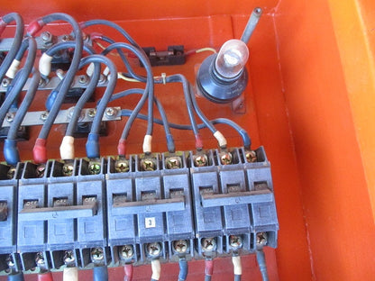 仮設用キャビネット 動力分電盤125A 鉄製 オレンジ(ジャンク品) GB-123EA他