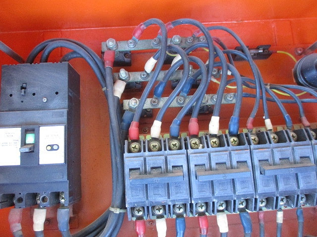 仮設用キャビネット 動力分電盤125A 鉄製 オレンジ(ジャンク品) 型番不明