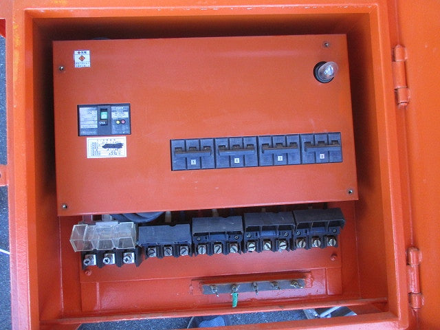 仮設用キャビネット 動力分電盤125A 鉄製 オレンジ(ジャンク品) GB-123EA他