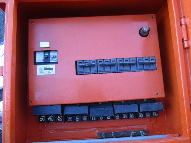 仮設用キャビネット 動力分電盤125A 鉄製 オレンジ(ジャンク品) GB-123EA他