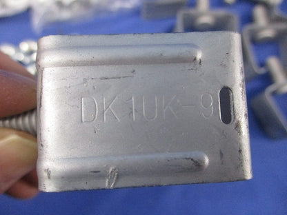 開口上向き用器具取付金具(13個入) DK1UK-9