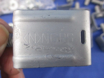 開口上向き用器具取付金具(13個入) DK1UK-9