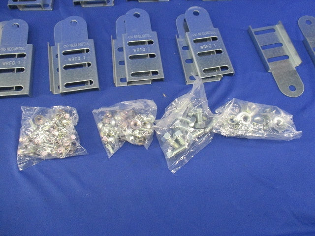 上下自在継ぎ金具(10個入) WRFG1