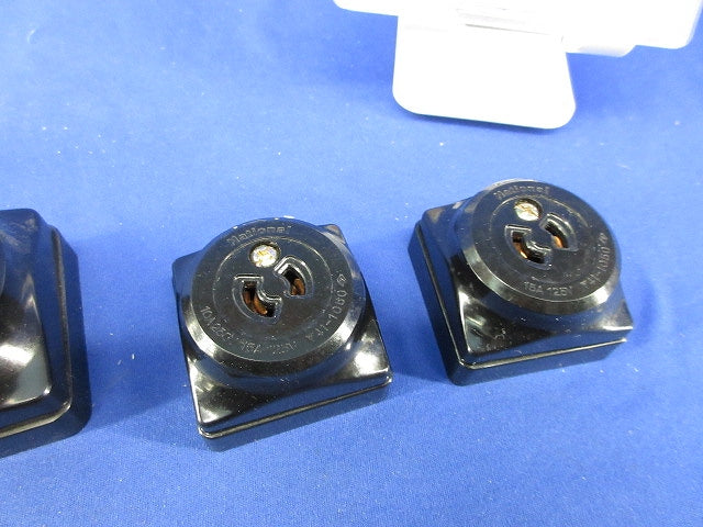 引掛露出コンセントセット(混在4個入)(キズ･汚れ有) WK2215他