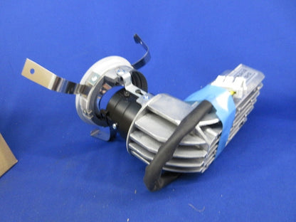 LEDダウンライトφ75(電源ユニット別売)(シルバー)(撮影のため開梱) NYYH73221