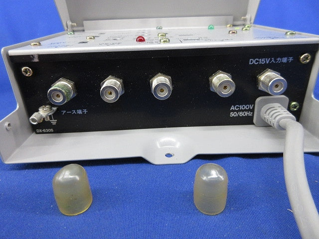 共同受信用ブースタ(ネジカバー1つなし) SCW-301A