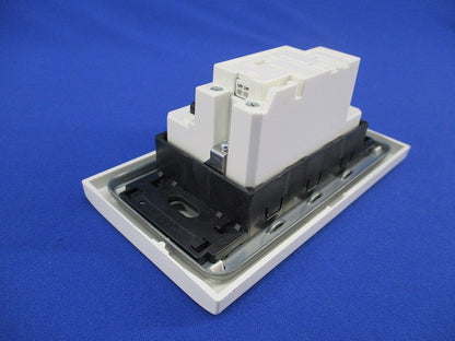 感震コンセント(1セット入) SCU-1KP