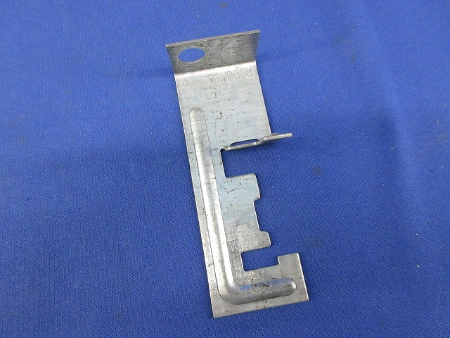 野ぶち受け材吊り金具(50個入)傷・汚れ有 TFH-1-10