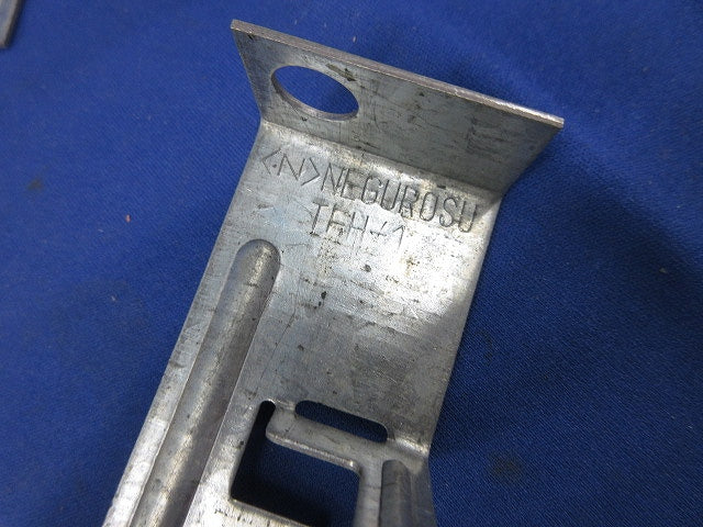 野ぶち受け材吊り金具(50個入)傷・汚れ有 TFH-1-10