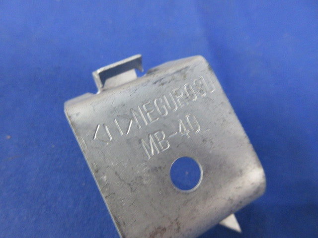 ネグロック(軽量間柱用ボックス支持金具)19個入 MB-40
